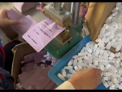 Food Grade Food Pouch Plastic Top Screw Flip Spout Cap Plastic Spout Mold